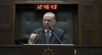 Erdoğan: Eski karanlık günleri hortlatmaya çalışanların karşısında dimdik durduk, duracağız