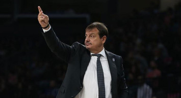 Ergin Ataman'dan A Milli Futbol Takımı Teknik Direktörlüğü İçin Konuşulan Stefan Kuntz Hakkında Sert Sözler!