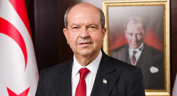 Ersin Tatar'dan ''Kıbrıs'' Çıkışı: ''İngiltere, Kıbrıs Türkü'nün Sesine Kulak Vermeli''