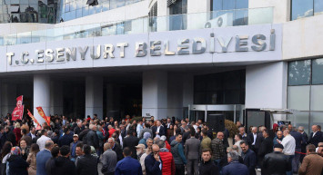 Esenyurt'ta CHP'ye 'çadır' engeli: Meydana girişe izin verilmedi