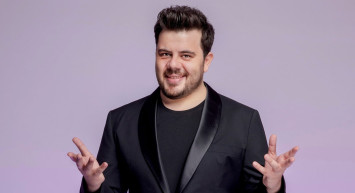 Eser Yenenler'e ne oldu, neden ameliyat oldu? Eser Yenenler sağlık durumu nasıl? Eser Yenenler acil ameliyata alındı!