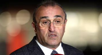 Eski Galatasaraylı yönetici Abdurrahim Albayrak, Gedson Fernandes'in kendisi görevde olsaydı başka takıma gidemeyeceğini söyledi