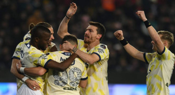 Eski Galatasaraylı’dan Fenerbahçelileri kızdıracak açıklama: Fenerbahçe kazansın diye çok çalıştı