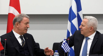 Eski Yunan Bakan’dan dikkat çeken F-16 açıklaması: Türkiye er ya da geç F-16 alacak