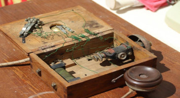 Eskişehir'de telefonun atası görücüye çıktı!