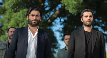 Eşkıya Dünyaya Hükümdar Olmaz Film Olarak Geliyor! Oyuncu Kadrosu ve Yayınlanacağı Platform Belli Oldu!