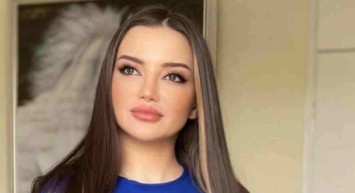 Esra Ezmeci kimdir? Esra Ezmeci neden boşandı? Esra Ezmeci aldığı eğitimler ve yazdığı kitaplar