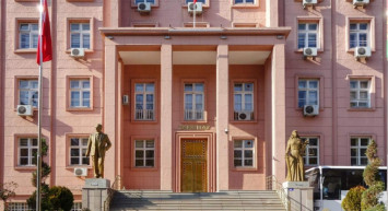 Ev sahiplerine kötü kiracılara iyi haber: Yargıtay’dan emsal kira artış kararı