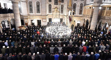 Evde teravih kılınır mı, nasıl kılınır? Rekat rekat evde teravih kılınışı