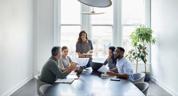 Evden çalışmak işverenlerde üretkenlik paranoyasına sebep oluyor