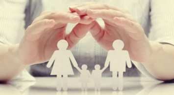 Evlat edinme şartları neler? Kimler evlat edinemez? Evlat edinmek için yaş şartı var mı?