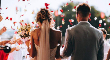 Evlilik hayali kuran çiftlere kötü haber! Düğün masrafları üçe katlandı! Yemekli düğünler hayal mi oluyor?