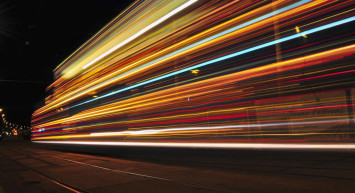 Evrenin Hız Limiti: Işık Hızı Nedir?