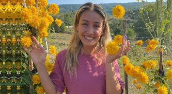 Evrim Keklik dekoltesiyle çok konuşuldu! Evrim Keklik güzelliğiyle herkesi mest etti