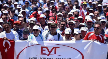 EYT ertelendi mi, ne zaman yasalaşacak? EYT görüşmeleri başladı mı?