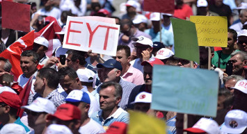 EYT’de son 3 güne girildi: Emekli olmak isteyenler hazırlıklarınızı tamamlayın