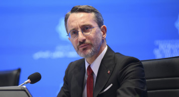 Fahrettin Altun İsrail'e ateş püskürdü: İnsanlığa karşı suç işliyorlar