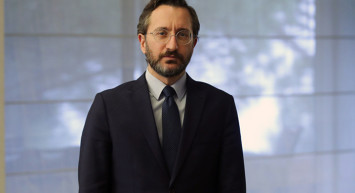 Fahrettin Altun'dan Bildiriye Sert Tepki: Haddinizi Bilin!