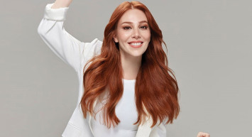 Fahriye Evcen İstenmeyen Gelin Gibi Oldu: Gökçe Bahadır’dan Sonra Şimdi de Elçin Sangu Ünlü Oyuncuyu Hedefine Aldı!