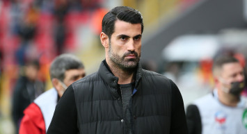 Fatih Karagümrük Teknik Direktörü Volkan Demirel İmza Töreninde Konuştu!