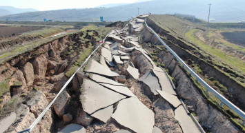 Fay hattı önüne geleni ezip geçti: Bölge savaş alanına döndü