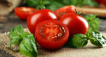 Fazla Domates Yemek Zararlı mı?