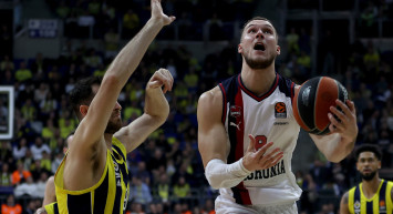 Fenerbahçe Baskonia'yı rekorla yendi