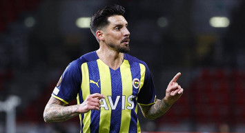 Fenerbahçe - Beşiktaş Derbisinde Jose Sosa'nın Neden Oynamadığı Ortaya Çıktı!