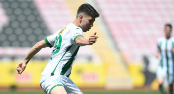 Fenerbahçe, Bursaspor'un genç yeteneği Hamza Baran Arıkan'ı transfer ediyor!