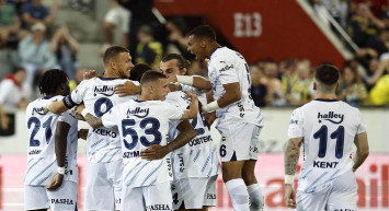 Fenerbahçe, Devler Ligi’nde tur istiyor: Kadıköy’de taraftar rakibe cehennemi yaşatacak