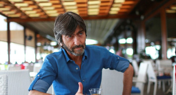 Fenerbahçe - Galatasaray derbisi sonrası Rıdvan Dilmen, sarı kırmızılıların kadrosunu eleştirdi!