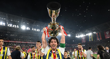 Fenerbahçe tarihine geçebilir! Ferdi Kadıoğlu'nun bonservis bedeli belli oldu