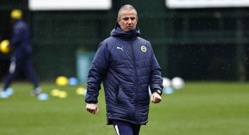 Fenerbahçe Teknik Direktörü İsmail Kartal, Mesut Özil ve Ozan Tufan'ın kadro dışı kalmasının ardından Miha Zajc'a çok büyük önem veriyor!