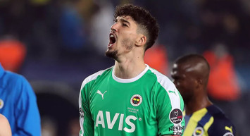 Fenerbahçe'de Altay Bayındır, Göztepe karşısında aldıkları galibiyetin ardından kalan haftalarda galibiyet serilerini devam ettirmek istediklerini söyledi