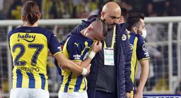 Fenerbahçe'de Göztepe maçında sakatlanan Dimitrios Pelkas'dan kötü haber geldi! İşte Fenerbahçe'den yapılan Pelkas açıklaması...