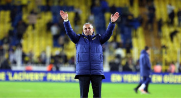 Fenerbahçe’de şampiyonluk hayali suya düşüyor: İsmail Kartal ile oyuncular arasındaki bağ koptu