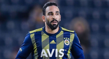 Fenerbahçe'nin eski futbolcusu Adil Rami'nin, Teknik Direktör Ersun Yanal hakkındaki açıklamaları gündeme oturdu!