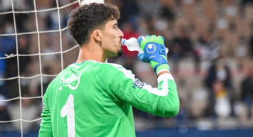 Fenerbahçe'nin Göztepe ile oynadığı maçın ardından Altay Bayındır'ın rakipler hakkındaki notları ortaya çıktı!