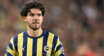 Ferdi Kadıoğlu Fenerbahçe ile yollarını ayırıyor!