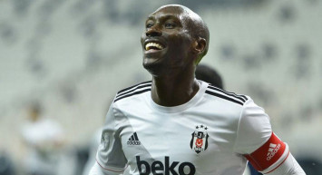 FIFA'dan Atiba Paylaşımı!