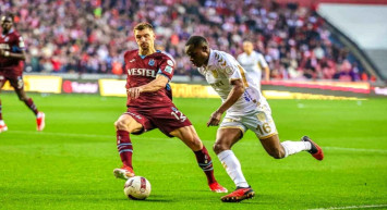 Fırtına, Samsun’da durdu: Trabzonspor Karadeniz derbisinde Samsunspor’a mağlup oldu