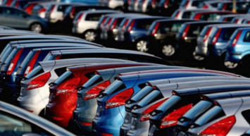 Fiyat artışları tercihlere de yansıdı: İkinci el otomobillerde 10 yaş dönemi başladı