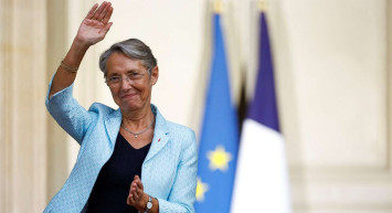 Fransa Başbakanı Elisabeth Borne kimdir?