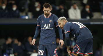 Fransa Ligue 1'de yılın 11'inde Lionel Messi ve Neymar yer almadı!