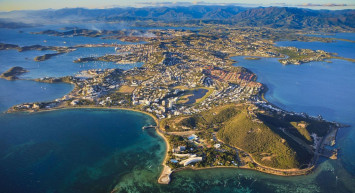 Fransa şiddet olaylarına son noktayı koyacak: Yeni Kaledonya’ya asker sevk edilecek