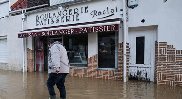 Fransa'yı su bastı: Ülke kırmızı alarm verdi