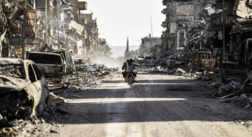 Fransız gazetesinden tepki çeken Gazze karikatürü: Açlık krizi ile alay ettiler