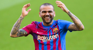 Futbolcu Dani Alves kimdir, nereli ve kaç yaşında? Dani Alves hangi takımlarda formda giydi? Eski Barcelona futbolcusu Dani Alves 4,5 yıl hapis cezasına çarptırıldı