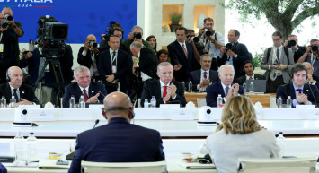 G7 Liderler Zirvesi’nde dev buluşma: Cumhurbaşkanı Erdoğan ile Joe Biden ayaküstü sohbet etti