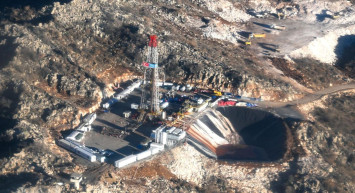 Gabar petrolle dolup taşıyor: Bakan Bayraktar yeni hedefi açıkladı